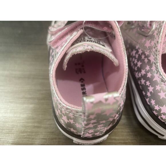 NEW Infant Converse Sizes 2,3,4,5,6, and 7 - Picture 12 of 16